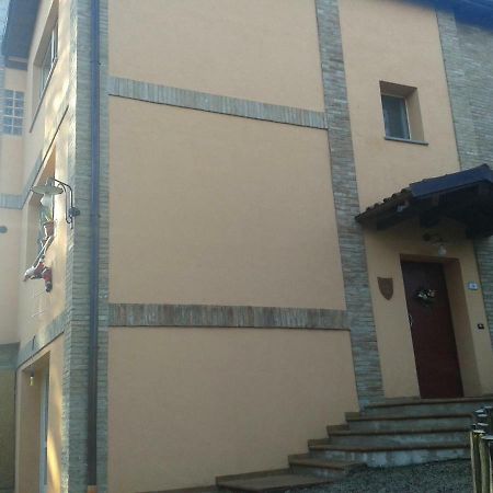 Casa Nel Bosco Bed & Breakfast Reggio Emilia Bagian luar foto