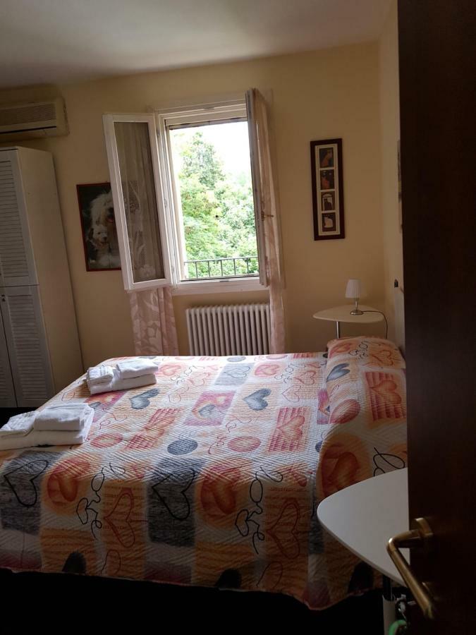 Casa Nel Bosco Bed & Breakfast Reggio Emilia Bagian luar foto